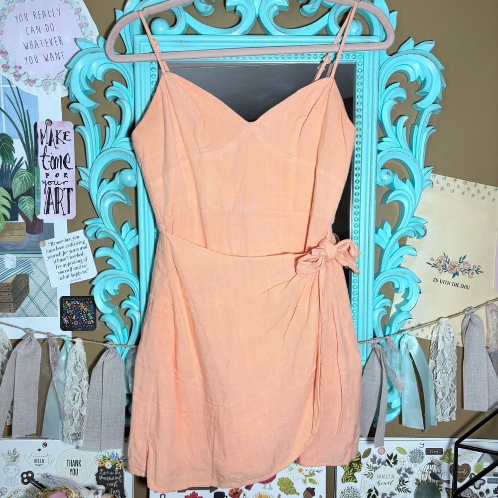 GB Gianni Bini Peach Wrap Mini Dress Sundress Juniors Sz S Knot Waist Sleeveless